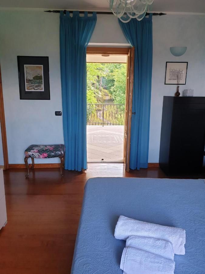 L'Ortensia Della Villa Isabella, Camera Con Vista Lago, Balcone Sul Parco E Bagno Esclusivo All'Esterno Della Camera Stresa Kültér fotó