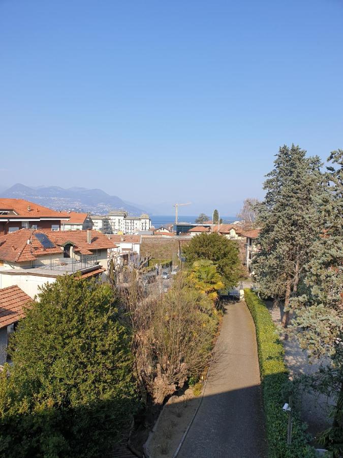 L'Ortensia Della Villa Isabella, Camera Con Vista Lago, Balcone Sul Parco E Bagno Esclusivo All'Esterno Della Camera Stresa Kültér fotó