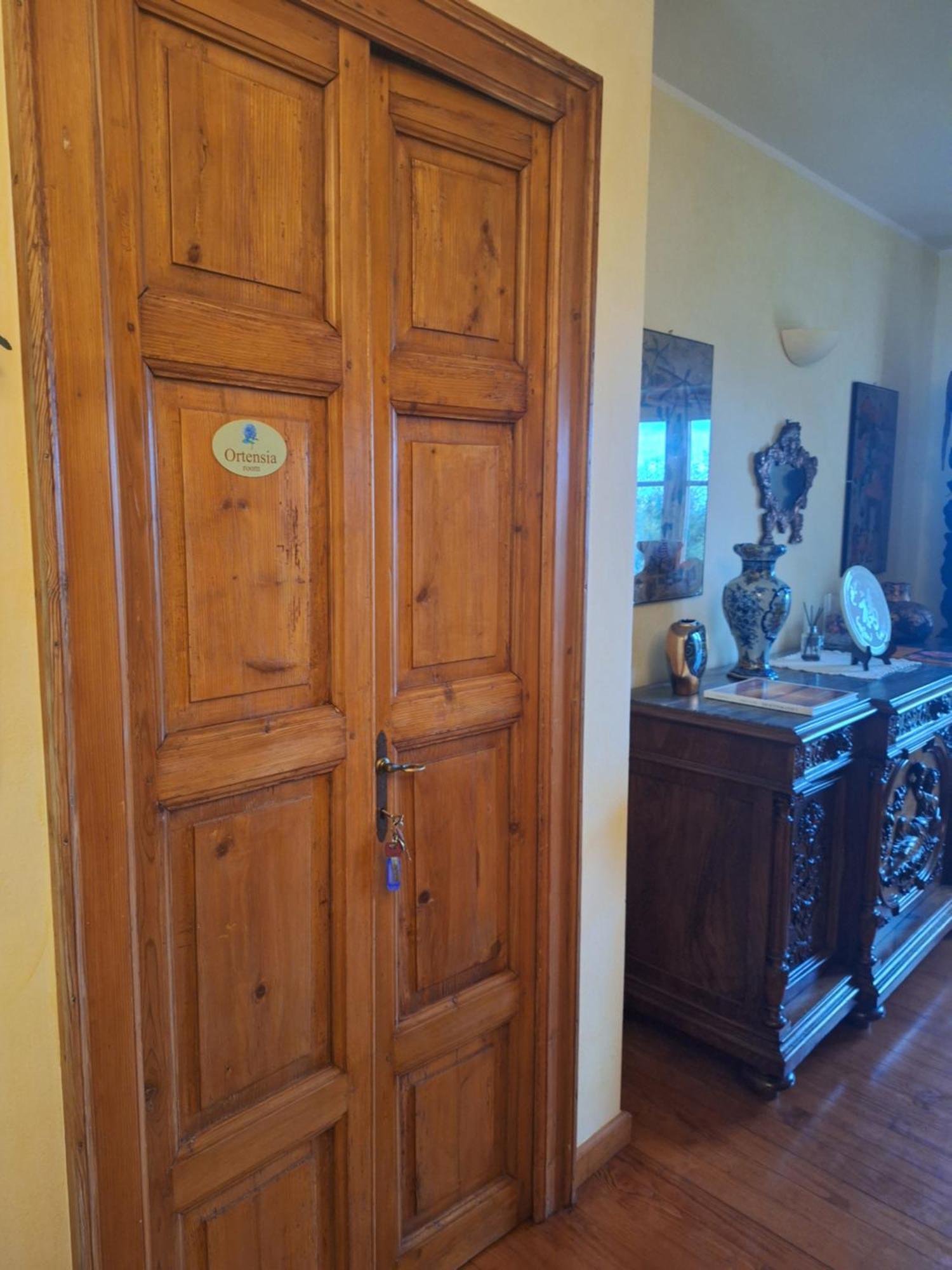 L'Ortensia Della Villa Isabella, Camera Con Vista Lago, Balcone Sul Parco E Bagno Esclusivo All'Esterno Della Camera Stresa Kültér fotó